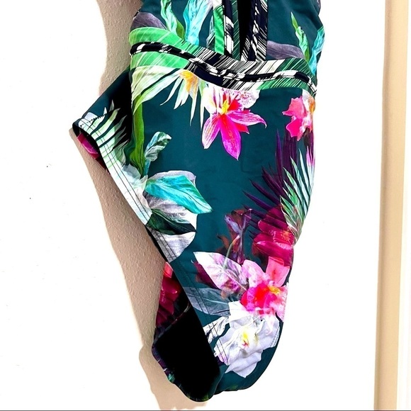 LA BLANCA Women's V-Front Keyhole One Piece Swimsuit Jungle size M - Picture 5 of 10